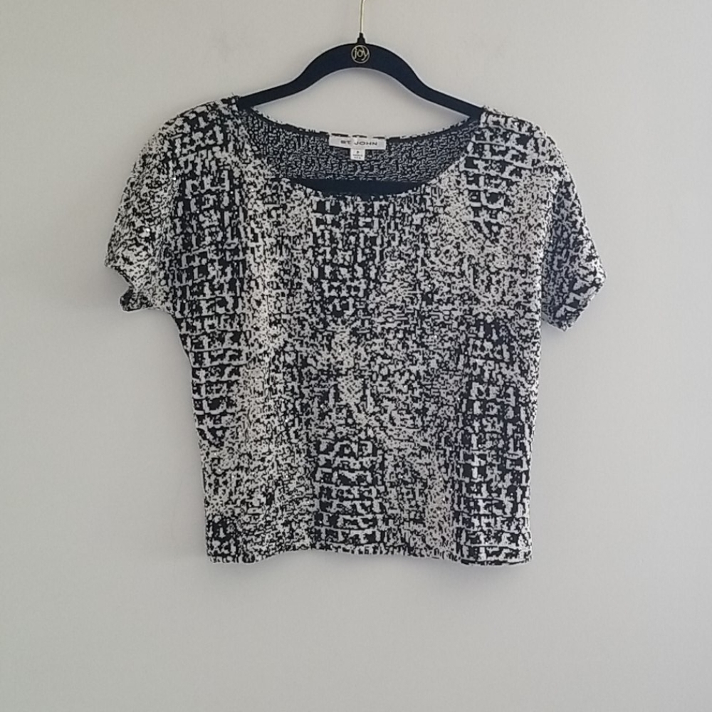St John short sleeve sweater size small/2